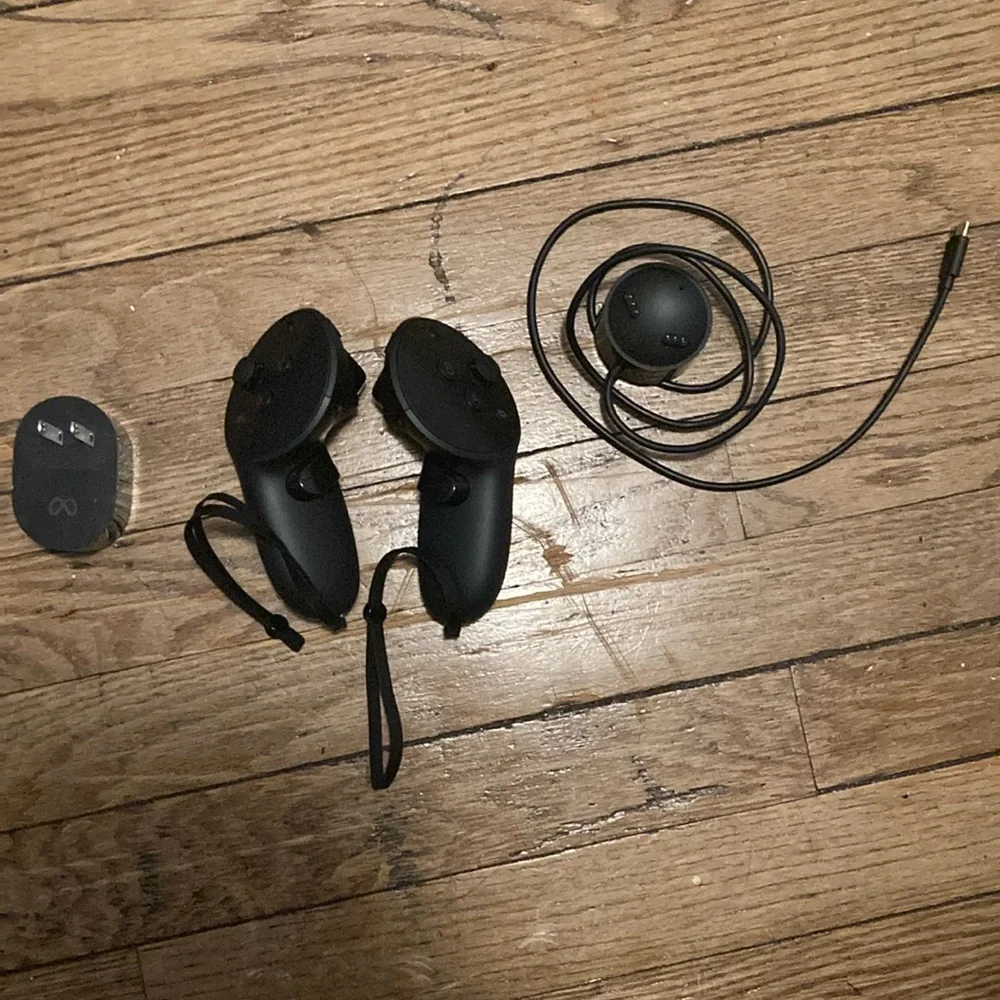 Oculus VR Controllers and Sensor Set - Black